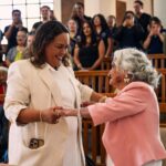 Doña Gloria festeja  100 años de vida en Casa Hogar para la Tercera Edad