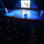 Motiva  “Oso Trava” a juventudes para que cumplan sus sueños