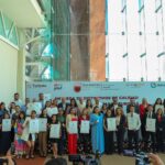 Entregan distintivos de calidad y credenciales a guías de turistas